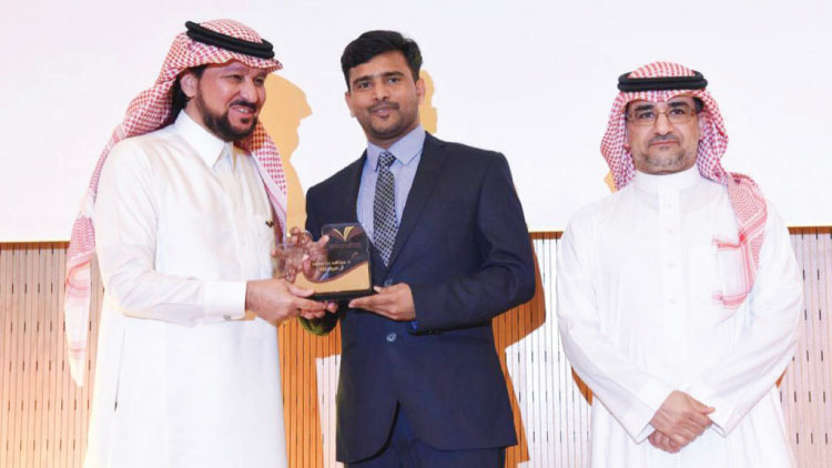 ഡോ. നിസാറിന് സൗദി യൂനിവേഴ്​സിറ്റിയുടെ ഗവേഷക പ്രതിഭ പുരസ്​കാരം