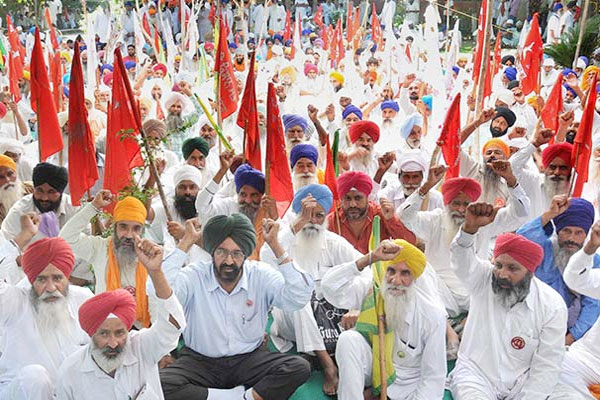 മോദി സര്‍ക്കാറിനെതിരെ പഞ്ചാബില്‍ കര്‍ഷക സമരം തുടങ്ങി
