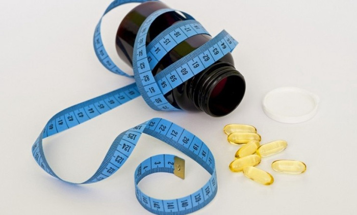 ഭാ​രം കു​റ​ക്കാ​നു​ള്ള മ​രു​ന്നു​ക​ഴി​ച്ച യു​വ​തി മ​രി​ച്ചു