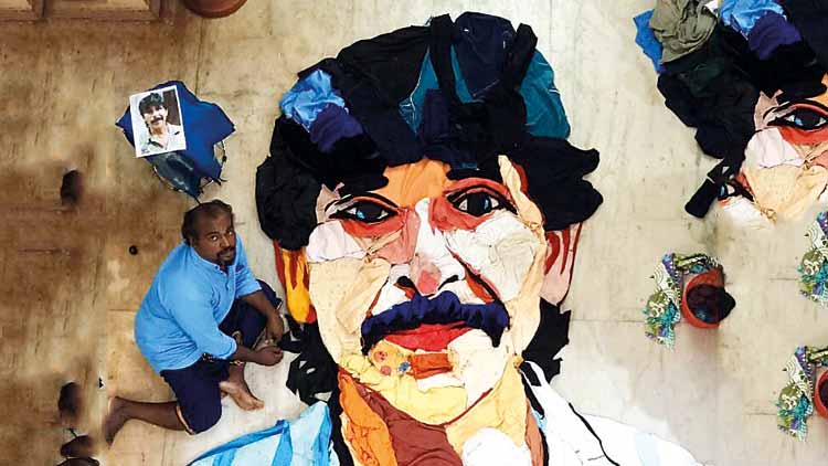 നൗ​ഷാ​ദി​ക്ക​യെ​യും കു​ടും​ബ​ത്തെ​യും  യു.​എ.​ഇ​യി​ലേ​ക്ക്​ ക്ഷ​ണി​ച്ച്​ സ്മാ​ർ​ട്ട് ട്രാ​വ​ൽ