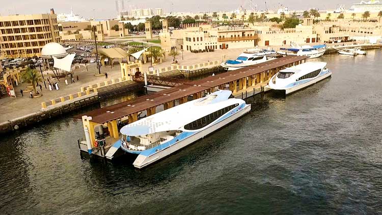 ഫെ​റി സ​ർ​വീ​സ്​ തു​ട​ങ്ങി: ഇ​നി ബ്ലോ​ക്കി​ൽ കു​ടു​ങ്ങാ​തെ ​​ദു​ബൈ​യി​ൽനി​ന്ന്​ ഷാ​ർ​ജ​ക്ക്​ പോ​കാം