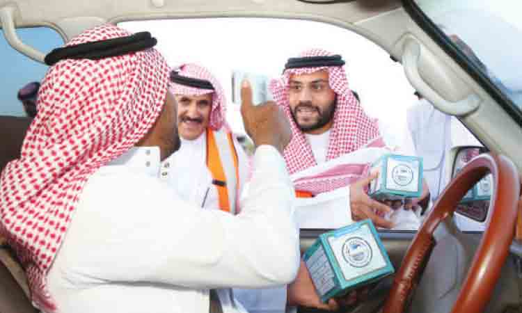 ഇഫ്​താർപൊതി വിതരണം ചെയ്യാൻ ഹാഇൽ ഡെപ്യൂട്ടി ഗവർണറും