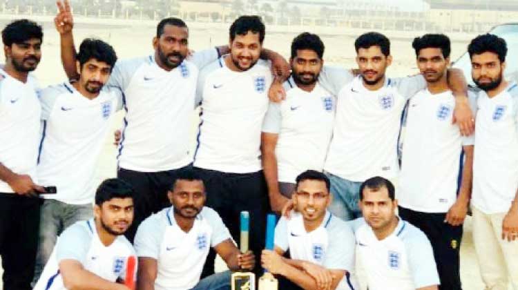 സ​ഹാ​യ​വു​മാ​യി സെ​ൻ​ട്ര​ൽ മാ​ർ​ക്ക​റ്റ് ഫൈ​റ്റേ​ഴ്​​സ്​ ക്രി​ക്ക​റ്റ് ടീം