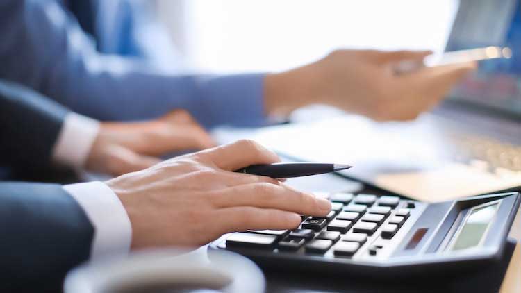 സ്വകാര്യ ധനകാര്യ സ്ഥാപന ജീവനക്കാരുടെ മിനിമം വേതനം പ്രഖ്യാപിച്ചു