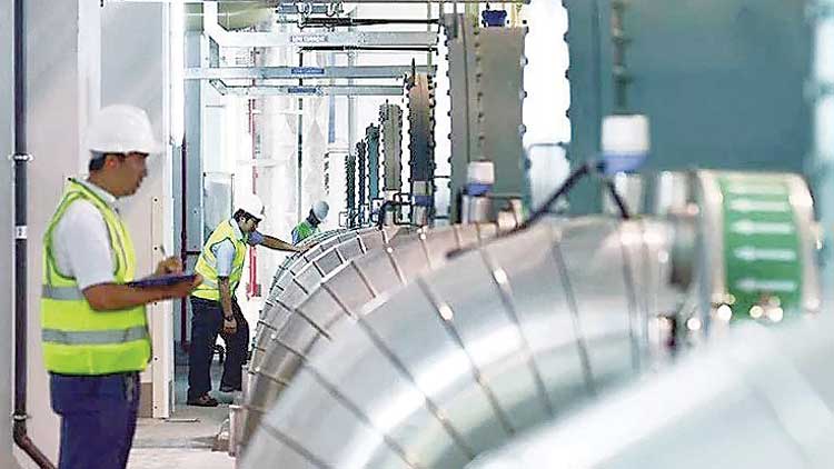 സേ​വ​ന മേ​ഖ​ല​യി​ലെ ക​മ്പ​നി​ക​ൾ​ക്ക്​ പു​തി​യ സ്വ​ദേ​ശി​വ​ത്​​ക​ര​ണ തോ​ത്​ നി​ശ്ച​യി​ച്ചു