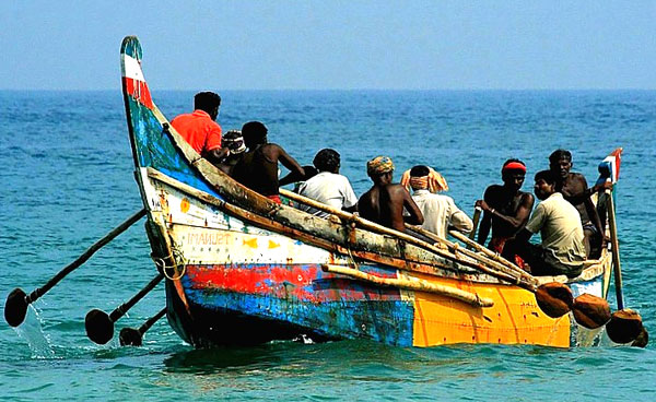 മത്സ്യത്തൊഴിലാളികള്‍ക്ക്​ നേരിട്ട് കച്ചവടം നടത്താന്‍ കഴിയുന്ന രീതിയില്‍ നിയമനിര്‍മാണം നടത്തും 