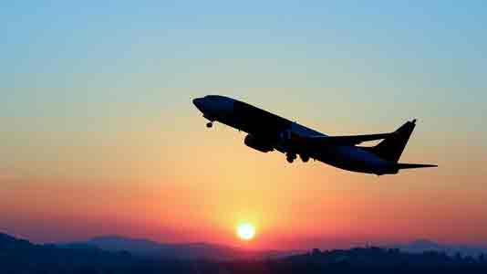 പശ്ചിമ ബംഗാളിലെ സമ്പൂര്‍ണ ലോക്ഡൗണ്‍: കൊല്‍ക്കത്ത വിമാനത്താവളം അടച്ചിടും