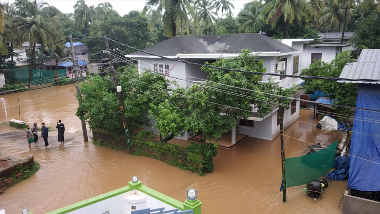 സംസ്ഥാനത്ത്​ ഒമ്പത്​ ജില്ലകളിൽ റെഡ്​ അലർട്ട്​