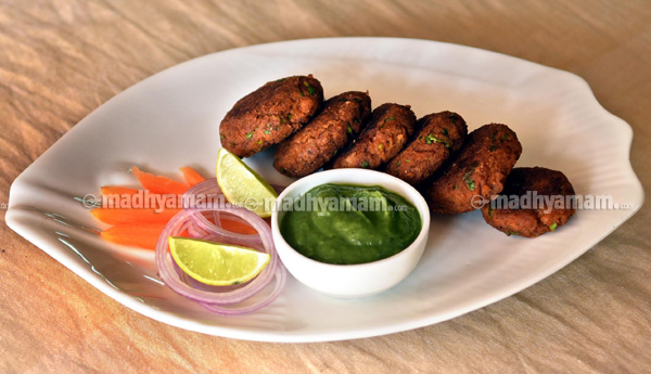 Galouti Kebab with Peppermint Chatni