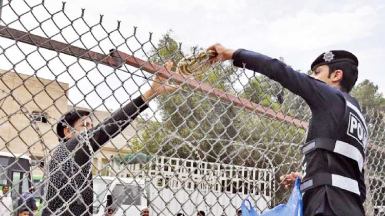 അ​ഞ്ചു​കേ​ന്ദ്ര​ങ്ങ​ളി​ൽ ഭ​ക്ഷ​ണ വി​ത​ര​ണം ന​ട​ത്തും