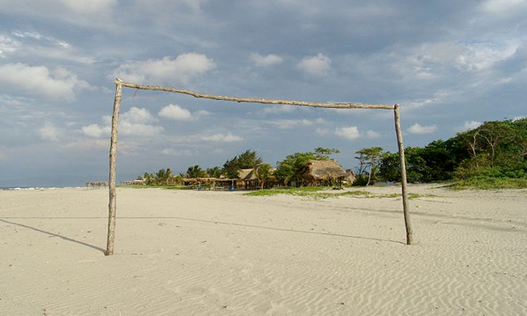honduras footbal beach