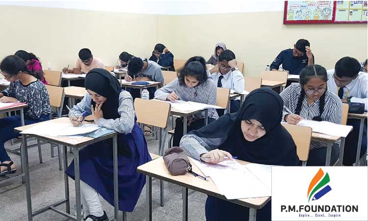 പി.​എം ഫൗ​ണ്ടേ​ഷ​ൻ ടാ​ല​ൻ​റ്​ സെ​ർ​ച്ച് പ​രീ​ക്ഷ: കു​വൈ​ത്തി​ൽ മി​ക​ച്ച പ​ങ്കാ​ളി​ത്തം; അ​റി​വ്​ മാ​റ്റു​ര​ച്ച്​ മി​ടു​മി​ടു​ക്ക​ർ