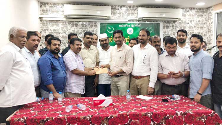 ദുരിതാശ്വാസ ഫണ്ട് കൈമാറി