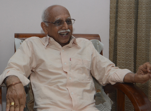 ഉള്ളൂരിന്‍െറ എഴുത്തുവഴിയേ ചെറുമകനും