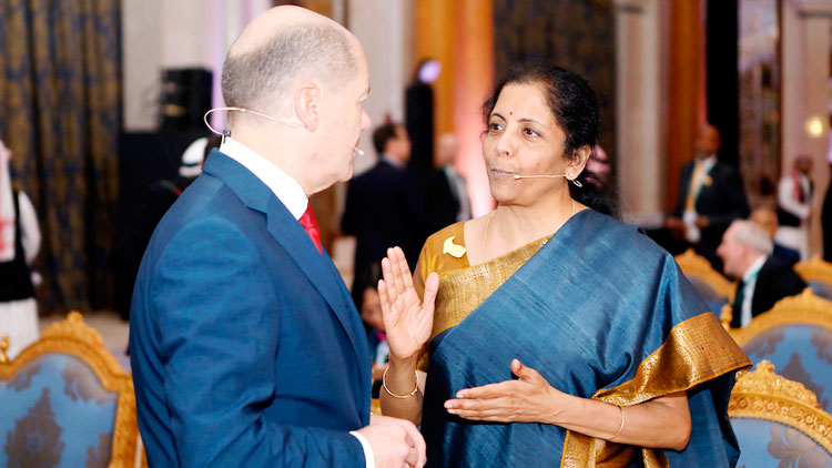 ആ​ഗോ​ള നി​കു​തി​ഘ​ട​ന​യി​ല്‍  മാ​റ്റ​ങ്ങ​ളു​ണ്ടാ​കും –സിം​പോ​സി​യം