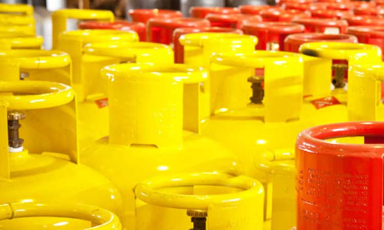 പാ​ച​ക​വാ​ത​ക സി​ലി​ണ്ട​റു​ക​ള്‍: കള്ളക്കടത്ത്​ സംഘങ്ങളെ കരുതിയിരിക്കണം ഷാ​ര്‍ജ സി​വി​ൽ ‍ഡി​ഫ​ന്‍സ് മു​ന്ന​റി​യി​പ്പ്