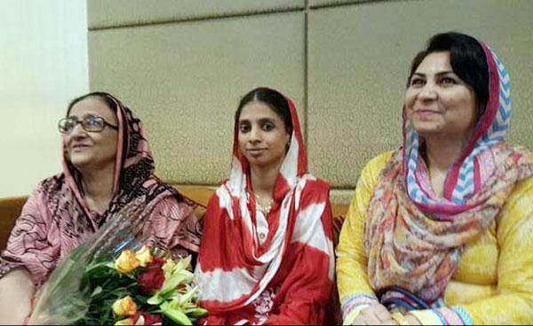 പാകിസ്താനില്‍ നിന്ന് ഗീത  ഇന്ത്യയിലെത്തി