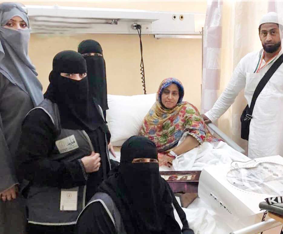 കു​ഞ്ഞു തീ​ർ​ഥാ​ട​ക​ക്ക്​ സ​മ്മാ​ന​വും  ജ​ന​ന സ​ർ​ട്ടി​ഫി​ക്ക​റ്റു​മാ​യി സൗ​ദി സ​ർ​ക്കാ​ർ