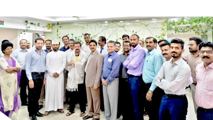 ക​ള​ഞ്ഞു​കി​ട്ടി​യ പ​ണം തി​രി​കെ ന​ൽ​കി​യ  മ​ല​യാ​ളി​ക്ക്​ സ​മാ​ന തു​ക പാ​രി​തോ​ഷി​കം