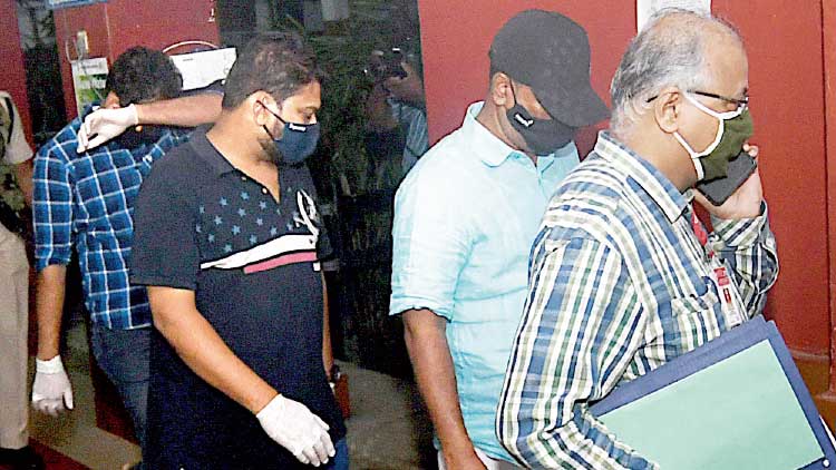 സ്വർണക്കടത്ത്: മൂന്നുപേർകൂടി അറസ്​റ്റിൽ