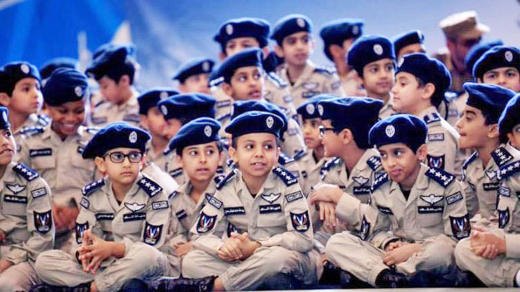 യൂ​​ത്ത് പ്രോ​​ഗ്രാം: പൊ​​ലീ​​സ് കോ​​ള​​ജി​​ലെ ‘കു​ട്ടി​ബി​രു​ദ​ക്കാ​ർ’ പു​റ​ത്തി​റ​ങ്ങി