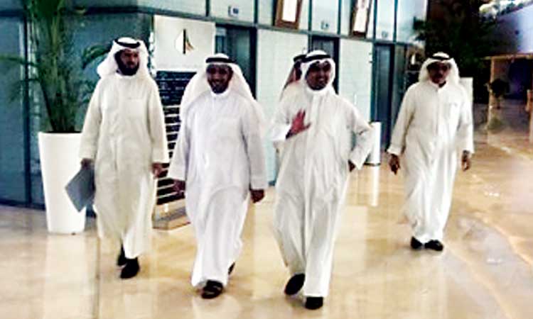 മ​ന്ത്രി മു​ഹ​മ്മ​ദ് അ​ൽ ജ​ബ്​​രി​ക്കെ​തി​രെ കു​റ്റ​വി​ചാ​ര​ണ നോ​ട്ടീ​സ്