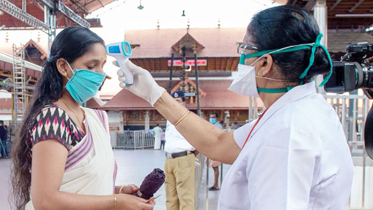 ആദ്യദിനം ഗുരുവായൂർ ക്ഷേത്രത്തിലെത്തിയത് 88 പേർ മാത്രം 