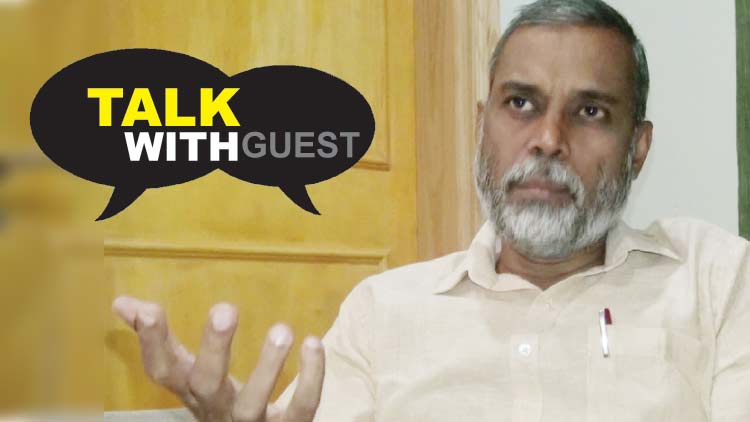 കെ​ടു​തി​ക​ൾ അ​നു​ഭ​വി​ക്കാ​ത്ത​വ​ർ യു​ദ്ധ​ത്തി​ന്​ മു​റ​വി​ളി കൂ​ട്ടു​ന്നു