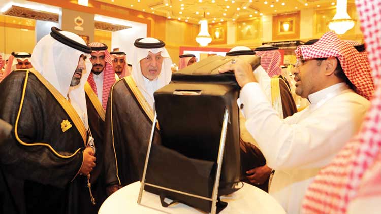 ഹജ്ജ്​ ഒരുക്കം: പ്രദർശനം മക്ക ഗവർണർ ഉദ്​ഘാടനം ചെയ്​തു