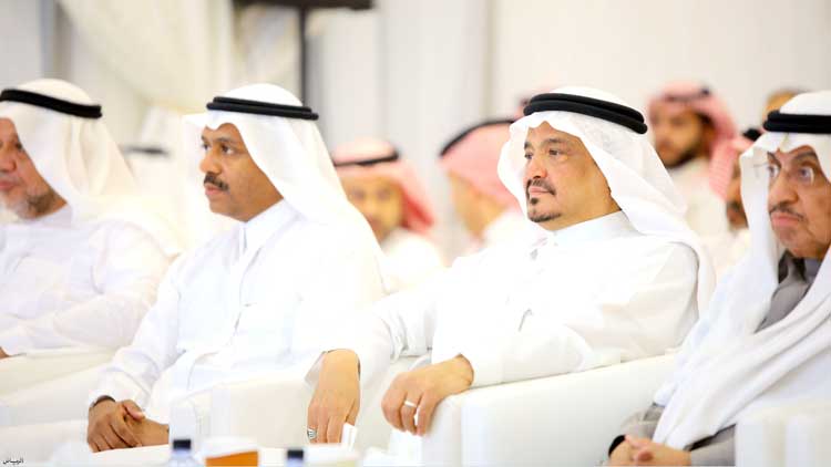 ഉംറ തീർഥാടകർക്ക് ചികിത്സക്കും അപകടത്തിനും  യാത്ര മുടങ്ങിയാലും നഷ്​ടപരിഹാരം