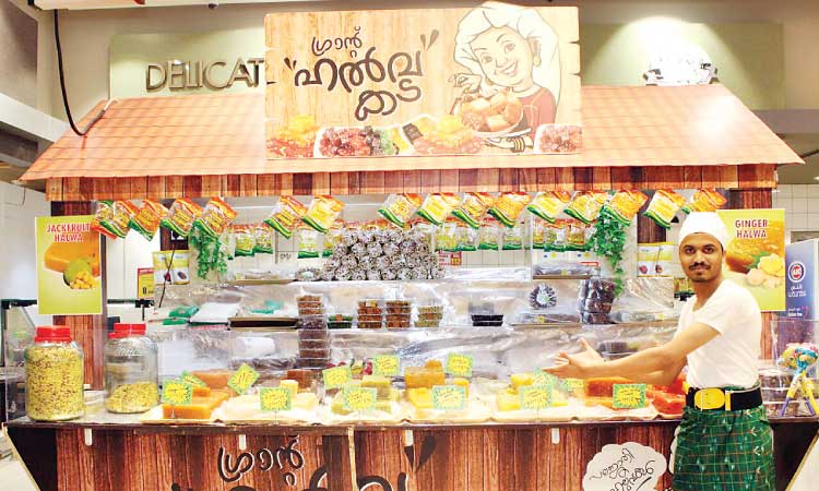 മ​ധു​ര​വൈ​വി​ധ്യ​ത്തി​െൻറ മേ​ള​: ഹിറ്റായി ഹൽവ ഫെസ്​റ്റ്