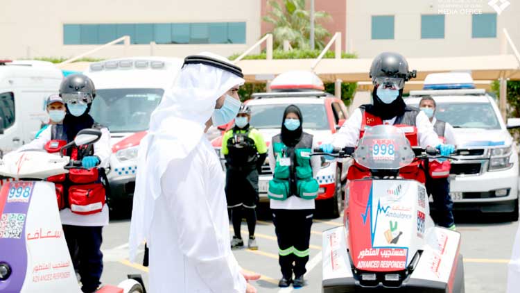 പെ​രു​ന്നാ​ൾ ദി​ന​ത്തി​ൽ സു​ര​ക്ഷ​സേ​ന​യെ  സ​ന്ദ​ർ​ശി​ച്ച്​ ശൈ​ഖ്​ ഹം​ദാ​ൻ