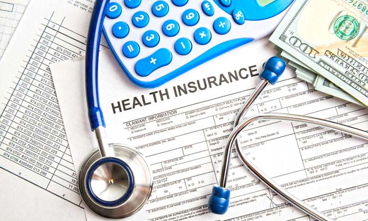 സ്വ​കാ​ര്യ മേ​ഖ​ല​യി​ലെ മെ​ഡി​ക്ക​ൽ ഇ​ൻ​ഷു​റ​ൻ​സ്​: കു​ടും​ബാം​ഗ​ങ്ങ​ൾ​ക്കും ആ​നു​കൂ​ല്യം