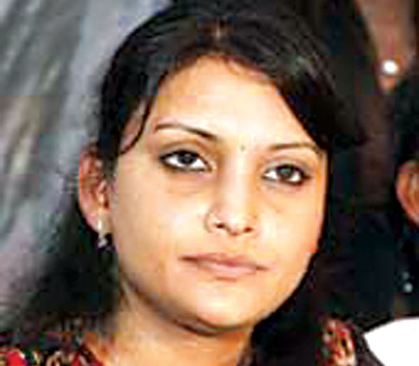 ഹജ്ജ് തീര്‍ഥാടകരില്‍ നിന്ന് 2.11 കോടി തട്ടിയ കന്നട നടി അറസ്റ്റില്‍