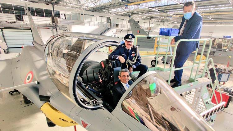 ഹിലാൽ അഹമദ് റാഥർ: റഫാൽ യുദ്ധവിമാന ഇടപാടിന് ചുക്കാൻ പിടിച്ച കശ്മീരി വ്യോമസേന ഓഫീസർ