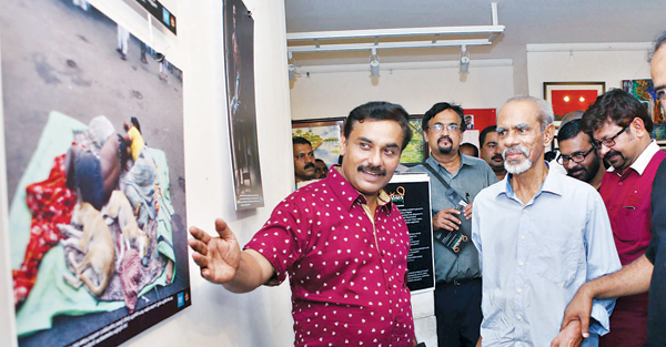 ദരിദ്ര ഇന്ത്യയുടെ പരിച്ഛേദം പകര്‍ത്തി ഹിന്ദുസ്ഥാനി’ പ്രദര്‍ശനം