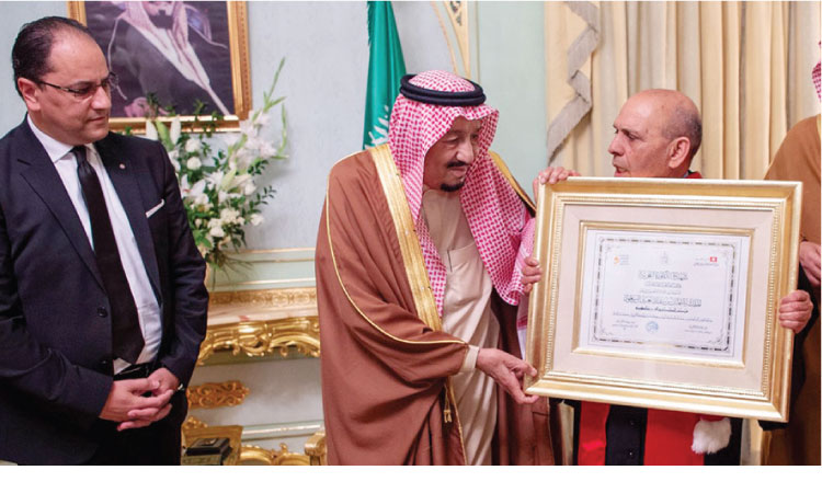 സൽമാൻ രാജാവിന്​ ഒാണററി ഡോക്ടറേറ്റ്​