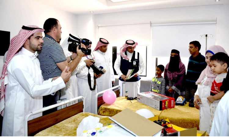 ഹൂ​തി​ക​ളു​ടെ എ​യ​ർ​പോ​ർ​ട്ട് ആ​ക്ര​മ​ണം; യാ​ത്രി​ക​ർ​ക്ക്​ ആ​ശ​ങ്ക, അ​മ​ർ​ഷം