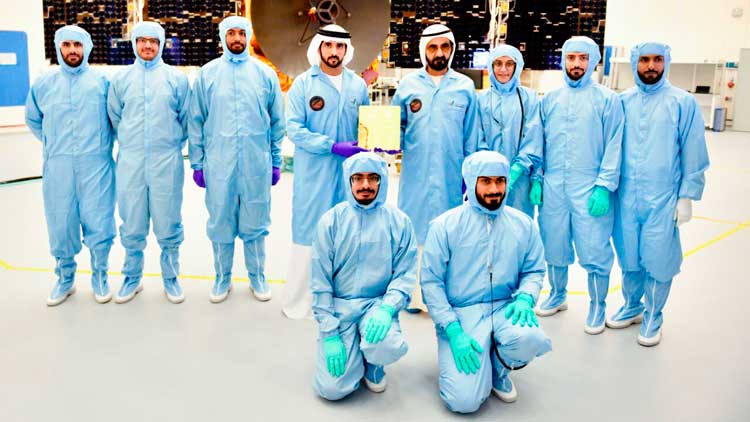 ചൊ​വ്വ​യി​ലേ​ക്ക്​  ഒ​രു​പ​ടി​കൂ​ടി  അ​ടു​ത്ത്​ യു.​എ.​ഇ