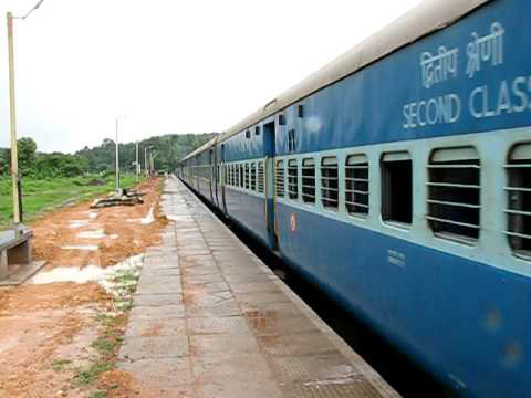 എഗ്മൂര്‍- മാംഗ്ളൂര്‍ എക്സ്പ്രസ് പാളം തെറ്റി: 38 പേര്‍ക്ക് പരിക്ക്