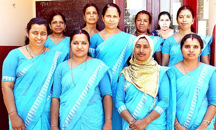 ഇവിടെ അധ്യാപികമാർ മാത്രം; സർക്കാർ സമ്മാനം ഒരു കോടി