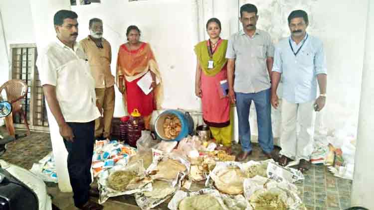 ദി​വ​സങ്ങ​ളാ​യി ചു​ട്ടുവെച്ച മ​സാ​ല​ദോ​ശ;  കാ​ലാ​വ​ധി ക​ഴി​ഞ്ഞ പാ​ൽ