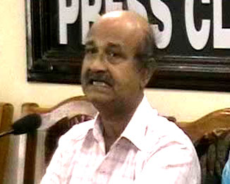 അഴീക്കോടന്‍ വധം: സംഭവം നടക്കുമ്പോള്‍ ‘ഒന്നാം പ്രതി’  അച്ചന്മാരോടൊത്ത് റെയില്‍വേ സ്റ്റേഷനില്‍