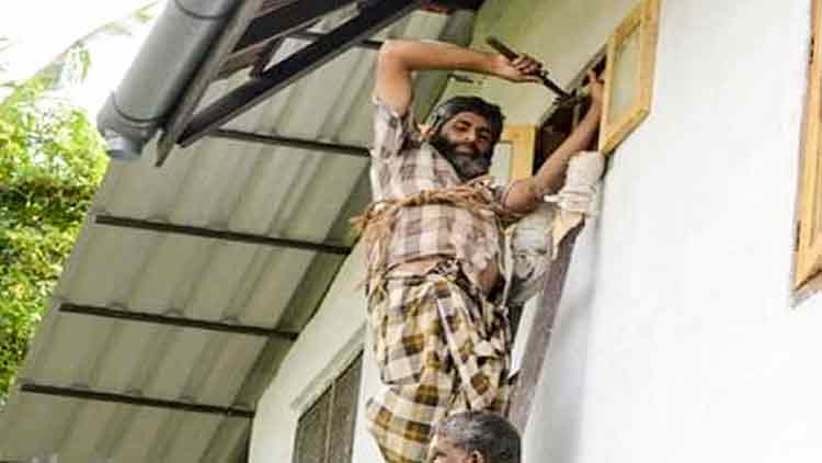 അ​ധ്വാ​ന​ത്തി​െ​ൻ​റ പു​ണ്യവുമായി ഇ​മാം