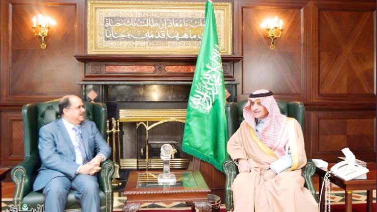 ഇന്ത്യൻ അംബാസഡർക്ക്​ ഉൗഷ്​മള സ്വീകരണം