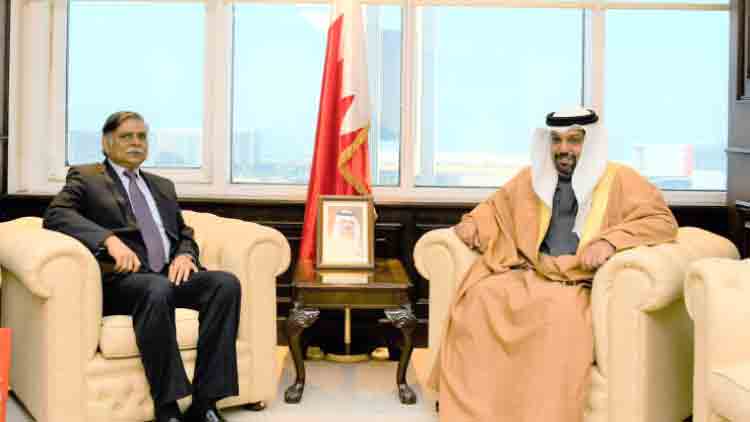 ധ​ന​കാ​ര്യ​മ​ന്ത്രി​യു​മാ​യി ഇ​ന്ത്യ​ന്‍ അം​ബാ​സ​ഡ​ര്‍ ച​ർ​ച്ച ന​ട​ത്തി