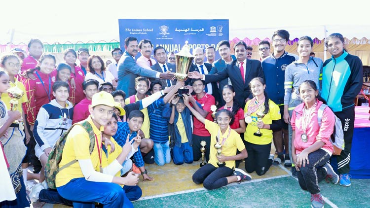 ഇ​ന്ത്യ​ൻ സ്‌​കൂ​ൾ കാ​യി​ക​മേ​ള​യി​ൽ ‘ആ​ര്യ​ഭ​ട്ട’ ഹൗ​സി​ന്​ ഓ​വ​റോ​ൾ ചാ​മ്പ്യ​ൻ​ഷി​പ്​