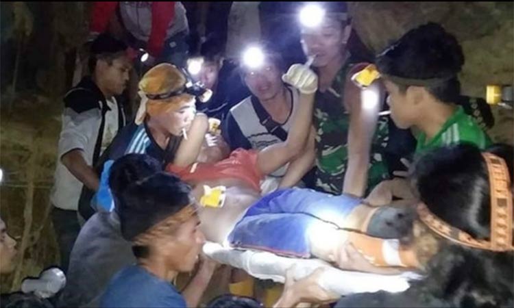 indonasia-mine-collaps