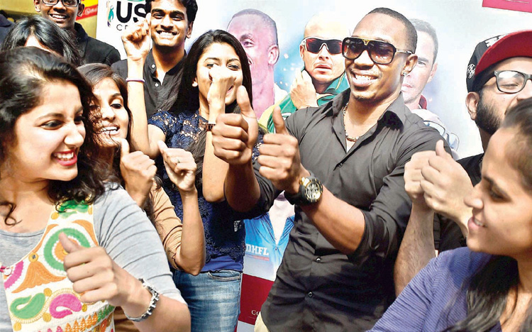 കളം നിറയാന്‍ കരുത്തര്‍