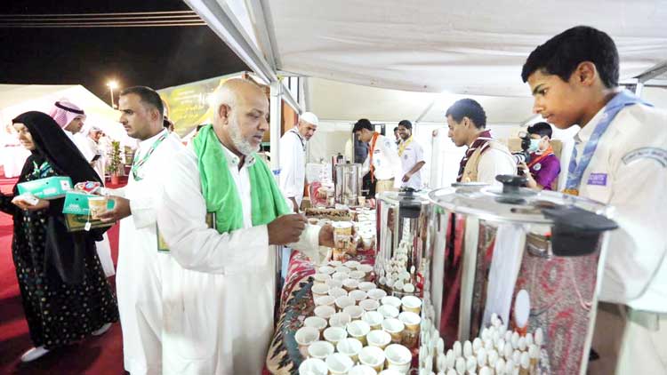 നാല്​ ലക്ഷത്തോളം ഹജ്ജ്​ തീർഥാടകരെത്തി